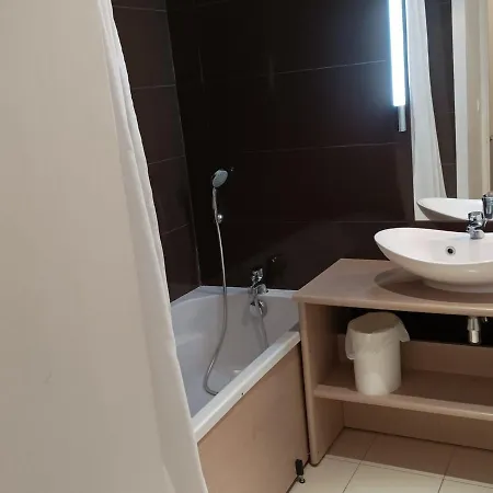 Chateau Avec Wifi A - 8 Pers - Fr-1-165b-28 Jausiers